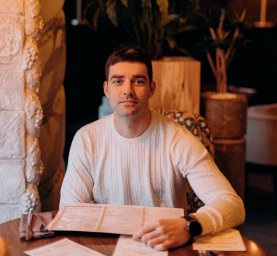 Ориентирование в отзывах в эпоху финансового инфошума по советам Льва Ефремова